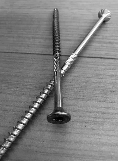 TORNILLO CON CABEZA AVELLANADA Ø 4 x 40 mm (500 uds./caja)